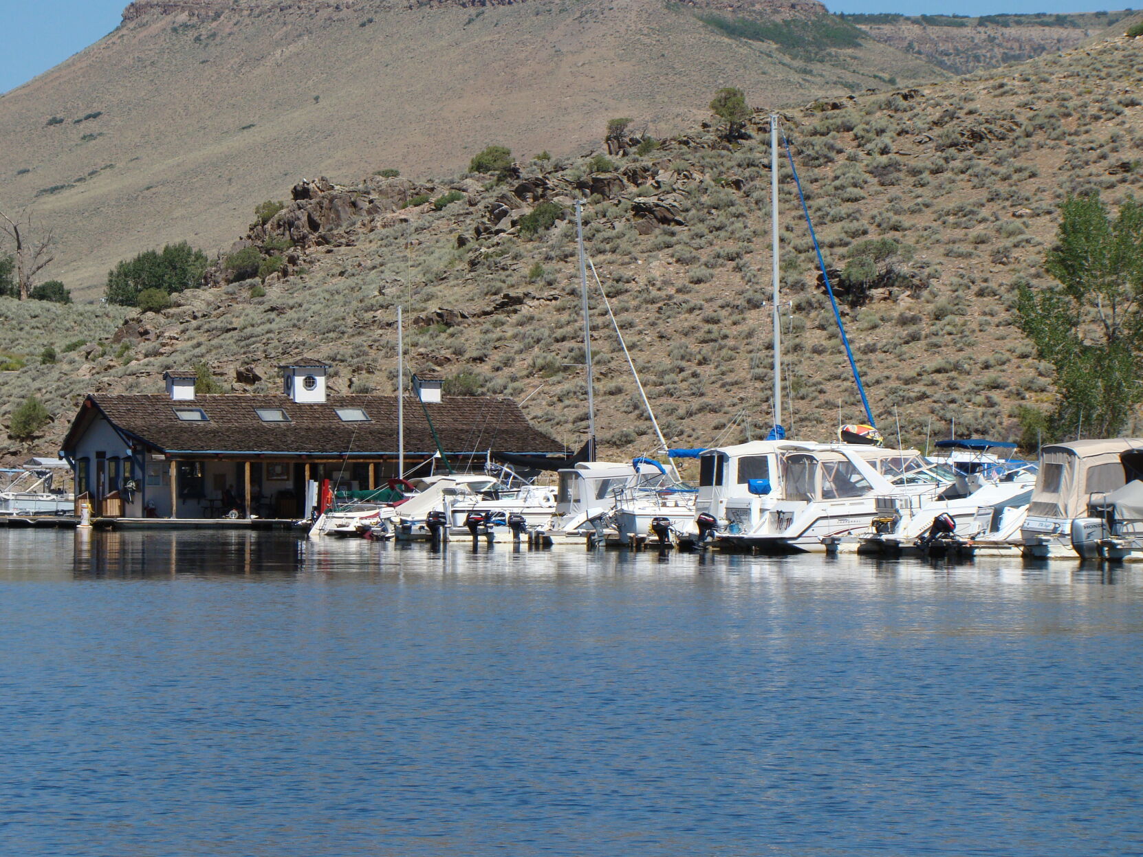 Boats docking blue mesa reservoir curecanti
